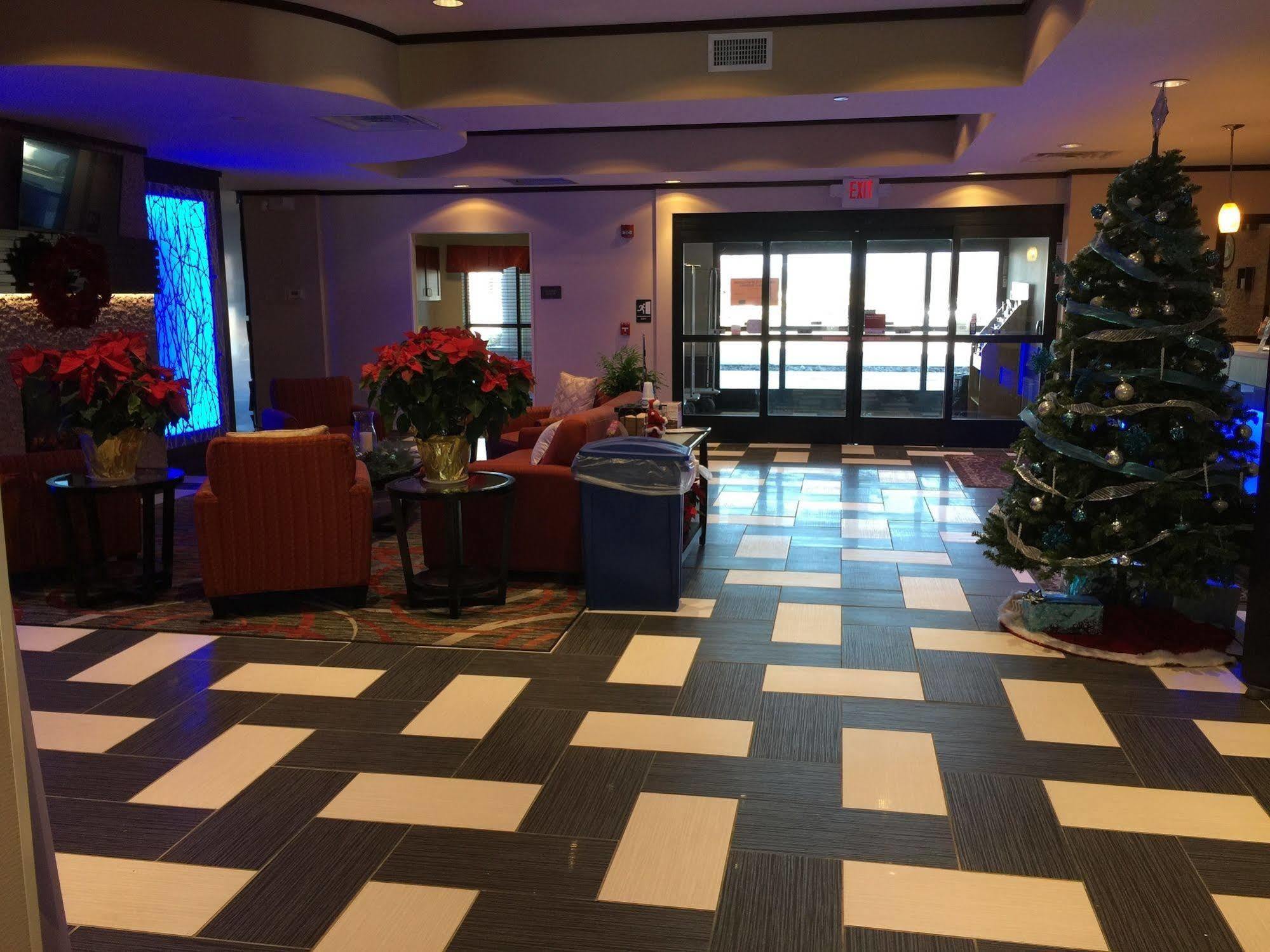 尤宁敦舒适酒店 外观 照片